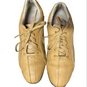 🔵 FOOTJOY Spikeless Camel Colored Leather Golf Shoes